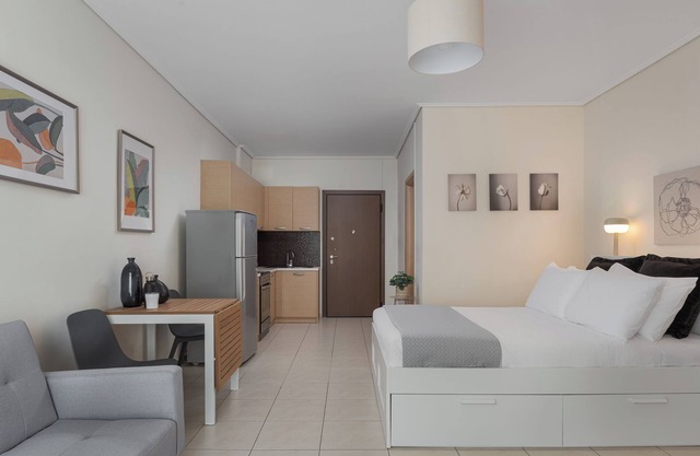 Studio Apartment by Athenian Comfort Apartments