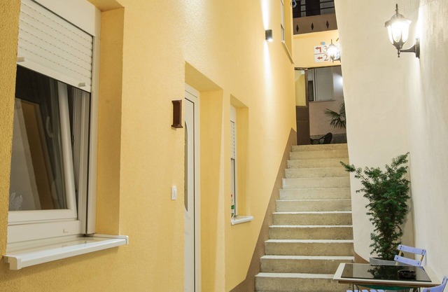 Studio apartment - Sunflower