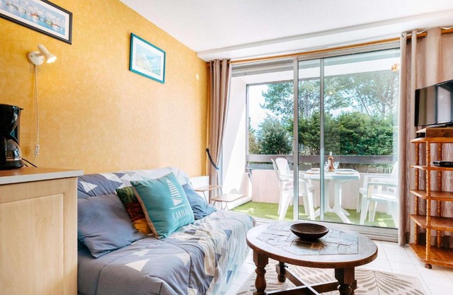 Studio cabine à Carnac: 24m², proche plage/commerces, parking, balcon sud, petit animal ok - FR-1-477-108