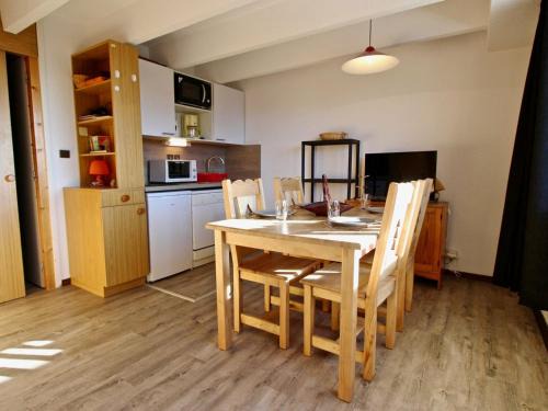 Studio cabine avec balcon, parking couvert, animaux non admis - FR-1-340-122