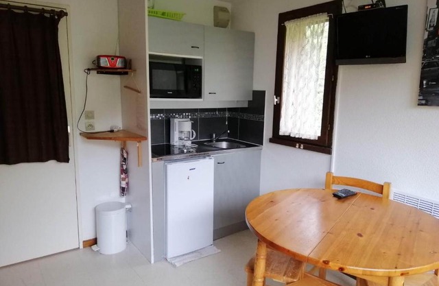 Studio cabine cosy avec balcon et équipements - FR-1-557-108