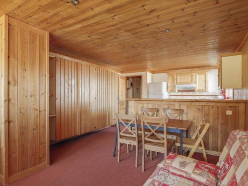 Studio cabine 5 personnes à Arc 1600, ski aux pieds, proche commerces, wifi gratuit - FR-1-411-361