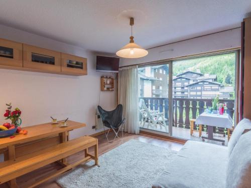 Studio Chamonix, 4 Pers, Proche Pistes, Balcon, Parking, Animaux Admis - FR-1-517-32