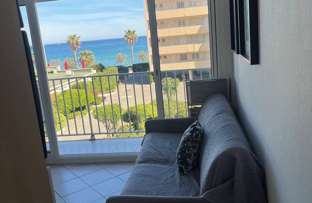 Studio Climatisé vue mer Avec Parking