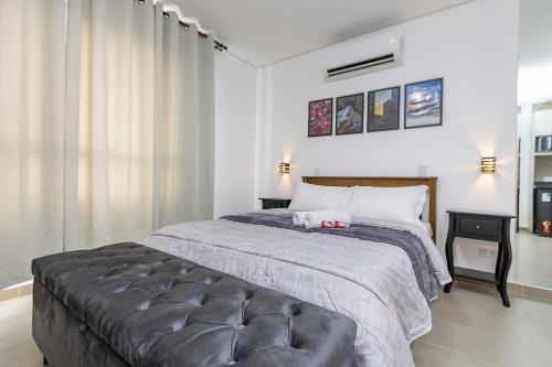 Studio Completo com Cama Auxiliar e Vaga - EIX0808