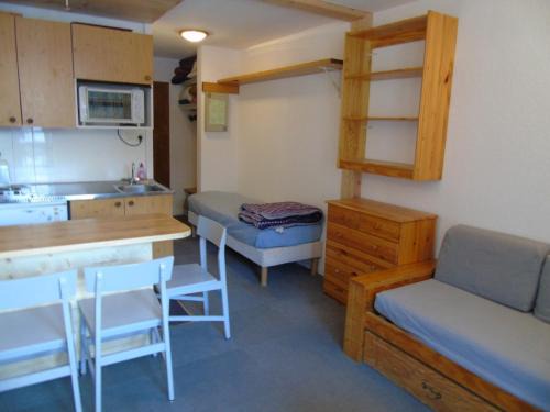 Studio cosy 3 pers. à 20m du télécabine, balcon, draps inclus - FR-1-561-1