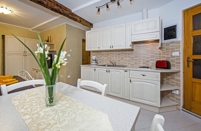 Studio De Amicis ❤️ of Downtown Rovinj | Parking | King,Near Beach