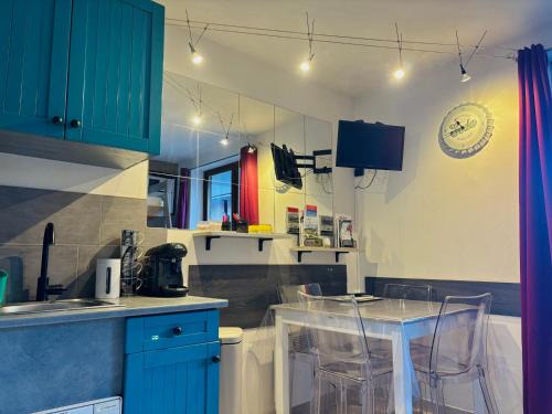 Studio familial avec balcon au centre du village de Samoëns - FR-1-624-163