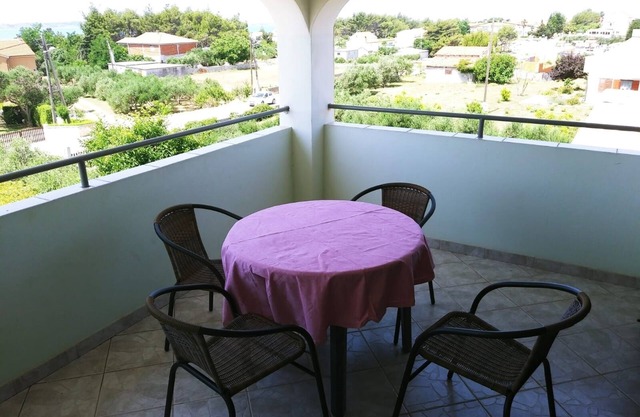 Studio flat with terrace and sea view Vrsi - Mulo, Zadar (AS-14250-a)