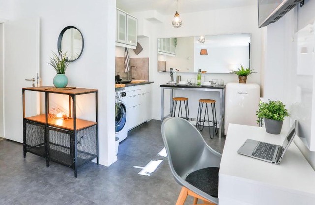 Studio HIRSCH56 - Zentral-Ruhig-Terrasse-Netflix