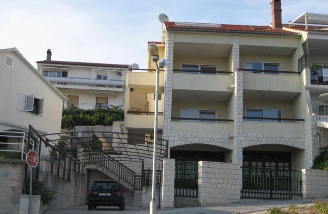 Studio Hvar 15039a