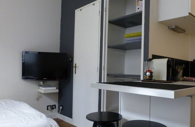 Studio hyper center Quai Bourgeois
