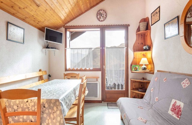 Studio in Saint-Sorlin near Ski Slopes