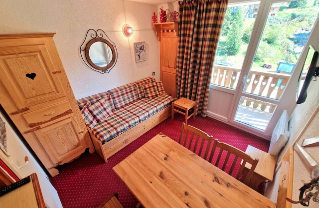 Studio in the heart of the station for 4 people with balcony, ski locker and bathtub