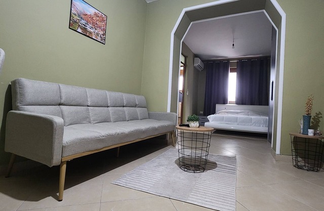 Studio/kuzhine e vecuar prane qendres