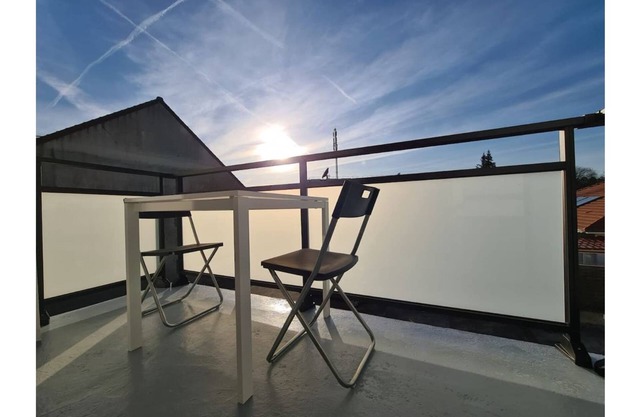 studio. m. With 3 beds and private parking