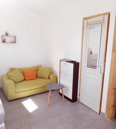 Studio neuf avec jardin partagé