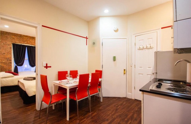 STUDIO PLUS - 2 Bedroom Apartment in Midtown