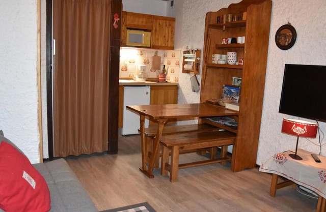 Studio pratique pour 4 personnes avec terrasse à Pralognan-la-Vanoise - FR-1-464-50