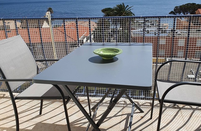 STUDIO Sainte Maxime sleeps 4