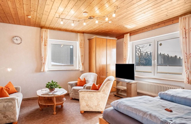 Studio 'Talblick' with Mountain View, Shared Terrace and Wi-Fi