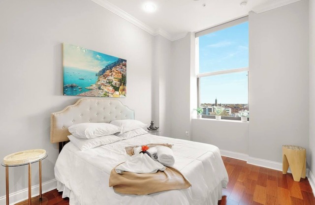 Studio w/Pool & Scenic Rooftop