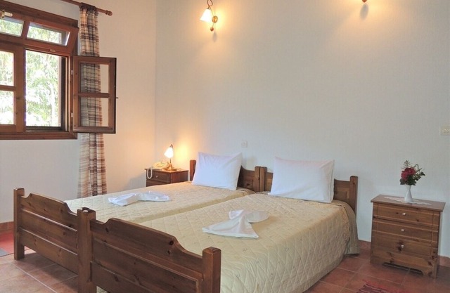 Studio with Amazing Mountain Views in Traditional Thassian Estate !