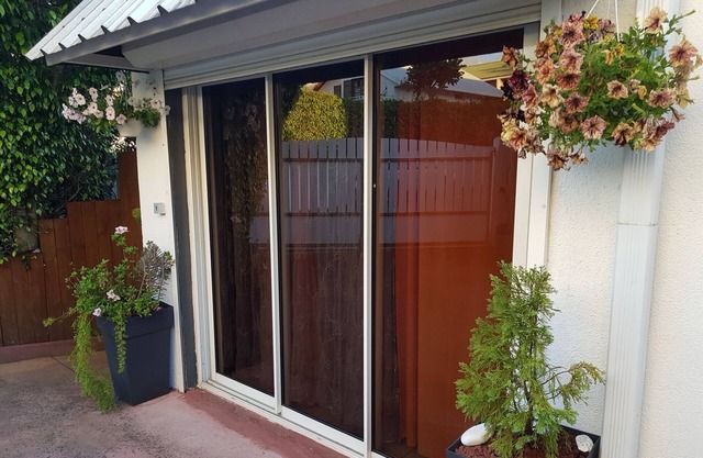 Studio with large terrace 10 minutes by car from the beach and 1 hour from the 3 * volcano