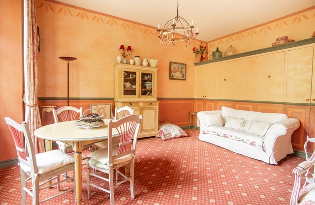 Studio with pool in garden Park, naerby spas and views at the Mont Ventoux.