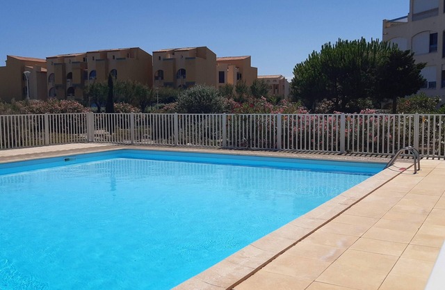 Studio with Pool, 4 Pers., Port Leucate, Parking