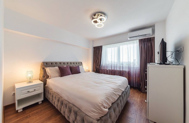 Stunning 2-Bed/2 Bath Apartment in Bucuresti