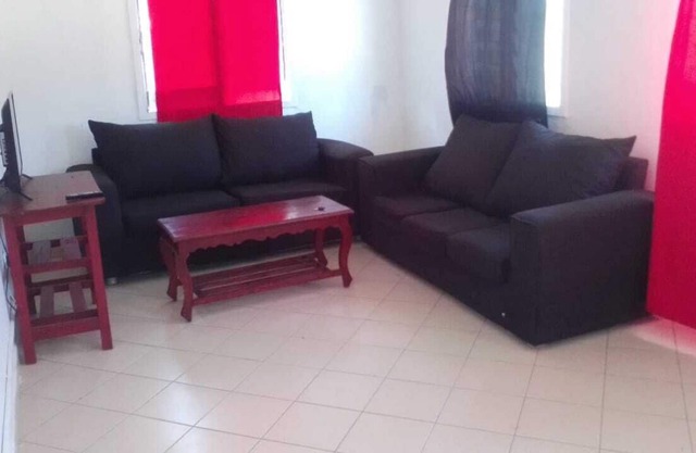 Stunning 2-Bed House in Mombasa
