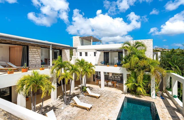 Stunning 5 bedroom villa Kas Mondi with private pool and ocean view