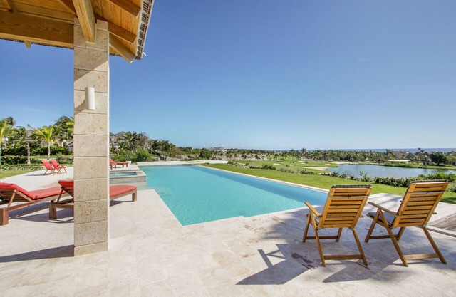 Stunning 6BR villa with ocean view in Cap Cana