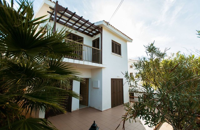 Stunning and Relaxing 3-Bed House in Pomos
