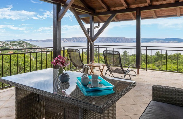 Stunning apartment in Klenovica