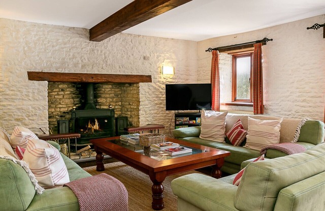 Stunning Barn Conversion - Peaceful Retreat