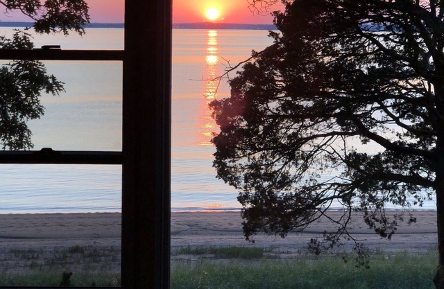 Stunning Bayfront Views