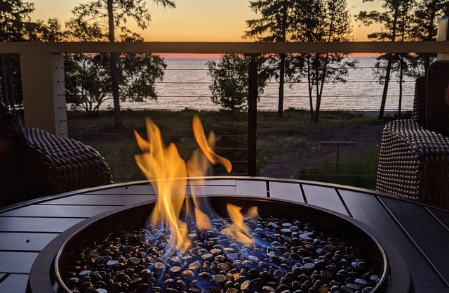 Stunning Beachfront Home June reduced, August Weeks Open
