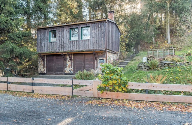 Stunning Holiday Home in Güntersberge near Lake
