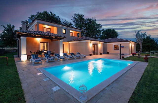 Stunning home in Svetvincenat with WiFi