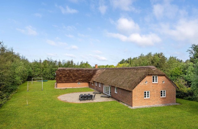 Stunning home in Ulfborg with sauna