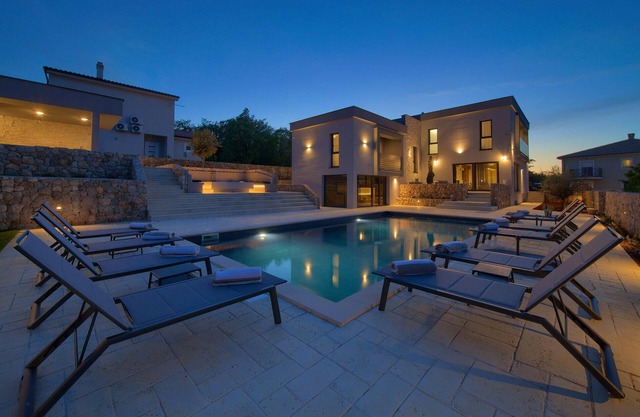 Stunning home in Vrh with sauna