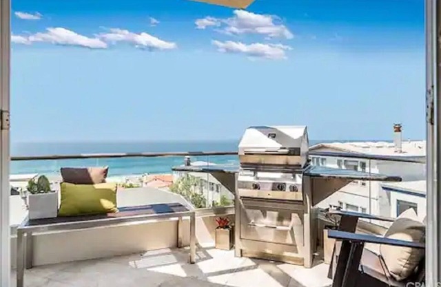 Stunning Manhattan Beach Panoramic Ocean View Home