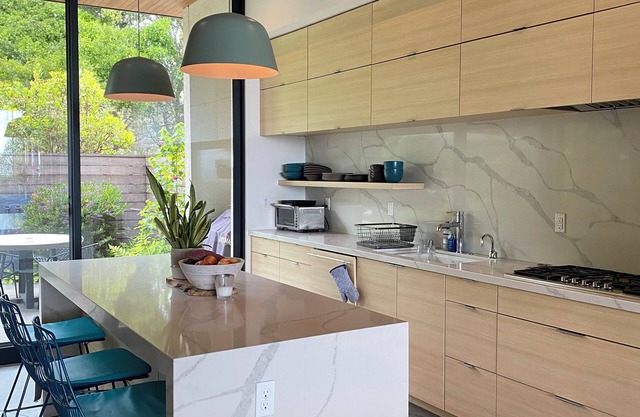 Stunning Modern 4-bedroom view home in Oakland Hills, 20 min to San Francisco