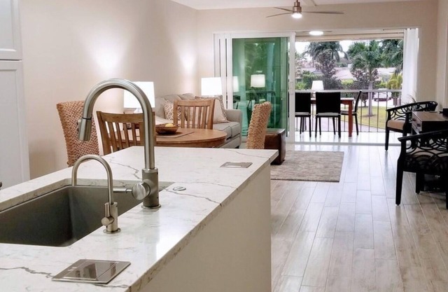 Stunning new condo in Park Shore. NEW 30 day availability for remainder of 2025.
