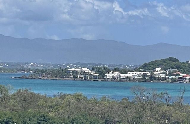 Stunning Ocean View Two-Bed Apartment in Le Gosier