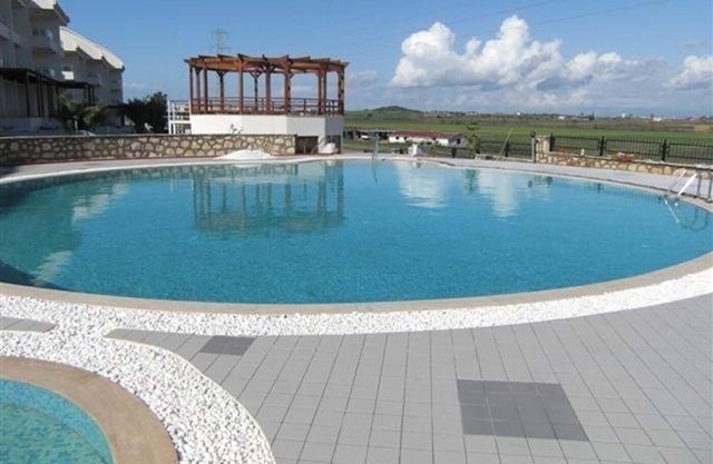 Stunning private 2 bed home in great location and gated community