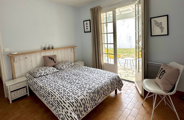 Stunning private villa for 6 guests with WIFI, TV and terrace
