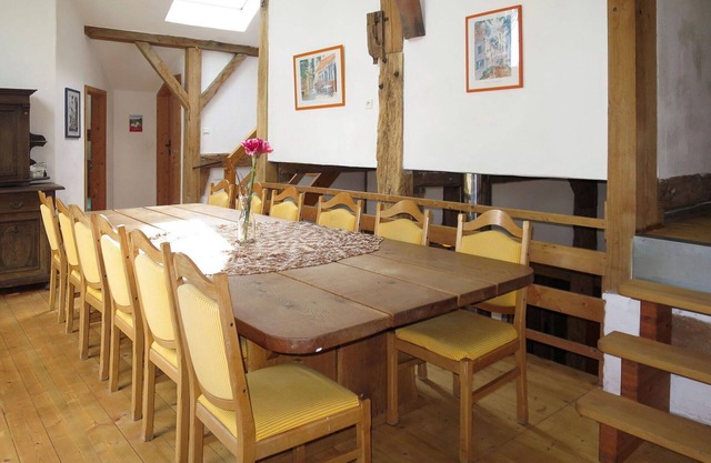 Stunning private villa for 12 people with WIFI, TV, patio and pets allowed